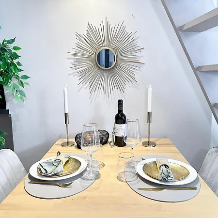 Stylish Duplex In Front Of Buttes-chaumont * Parigi