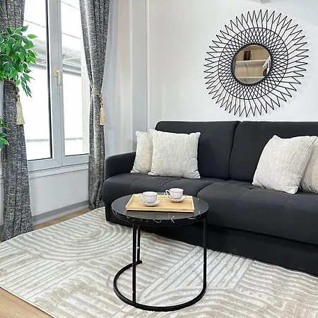 Stylish Duplex In Front Of Buttes-chaumont Appartamento Parigi