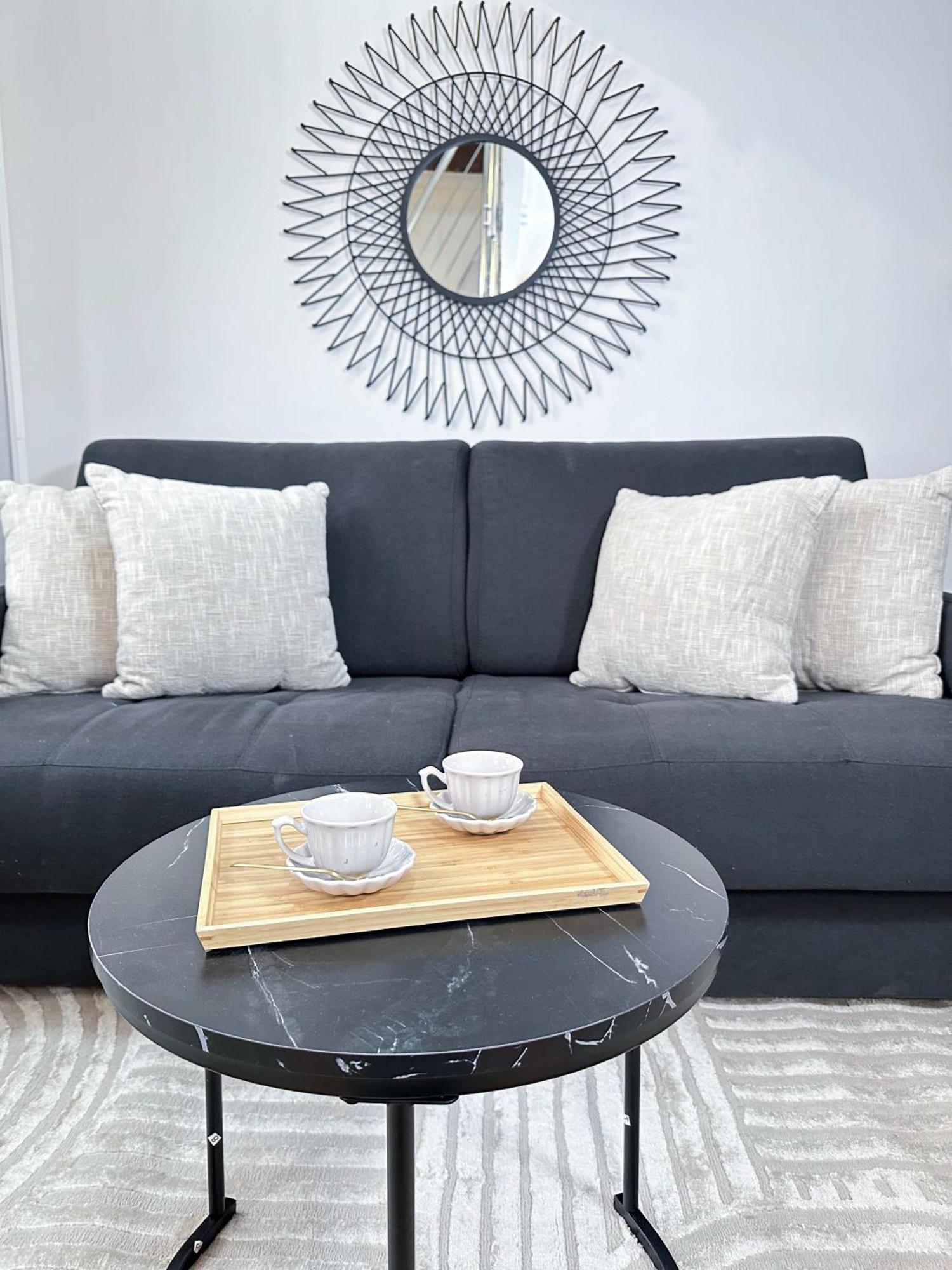 Stylish Duplex In Front Of Buttes-chaumont